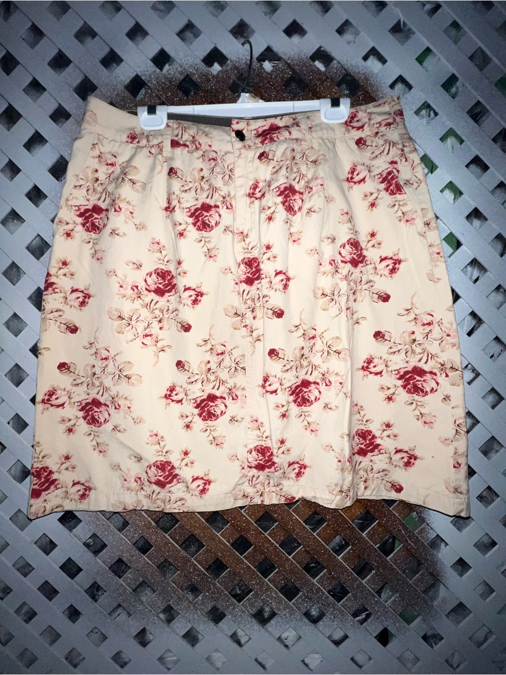 Vintage Y2K Izod Cream Mini Skirt with Red Rose Print Tulle Cotton size 16 W